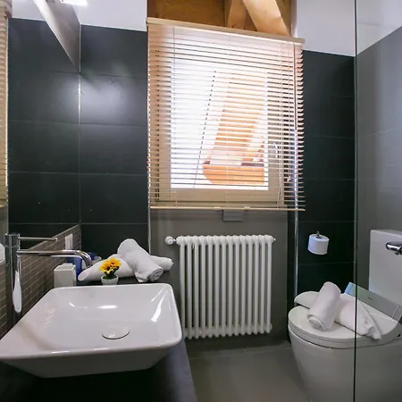 Vista D'oro Palma Apt. 21 דירה *